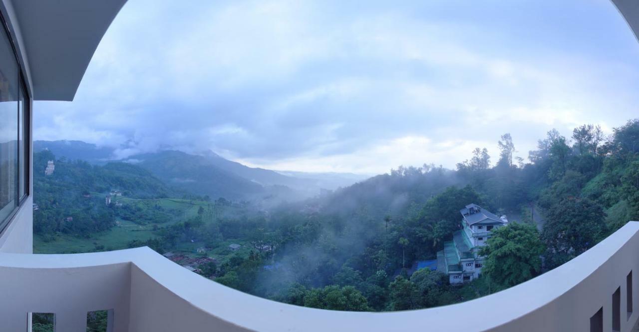 Hotel Tea Castle Munnar Exterior foto